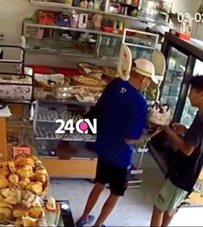 "Los vamos a matar": asaltaron una panadería y le robaron la moto a un empleado