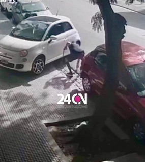 Le hicieron el cuento del tío a un jubilado, se bajó del auto con un bastón y le robaron 
