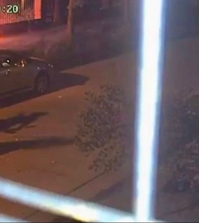 Guerra narco: atacaron con bombas “molotov”  la casa de una mujer con domiciliaria