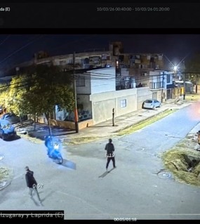 Una campera y una bici: con dos detalles, la inteligencia artificial permitió detectar a un sicario