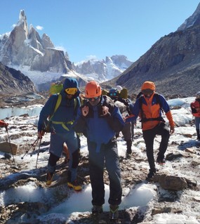 Turista español se quebró escalando en El Chaltén: lo rescataron en un intenso operativo de más de 23 horas