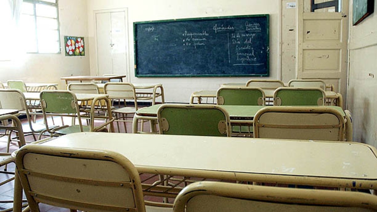 Paro docente por la brutal agresión a un maestro