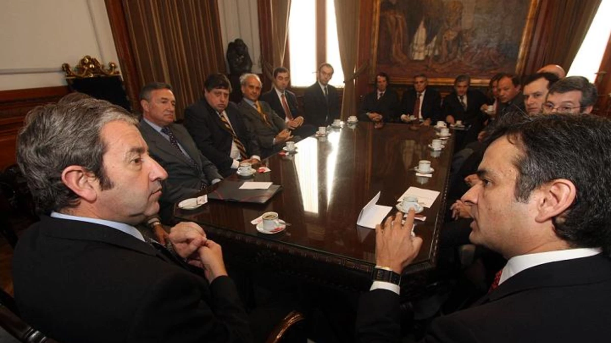 Quieren que Cobos sea veedor electoral en EEUU