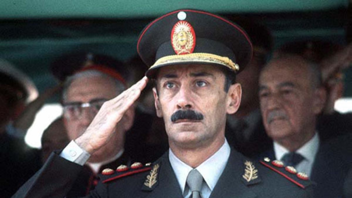 Videla seguirá preso y en Campo de Mayo