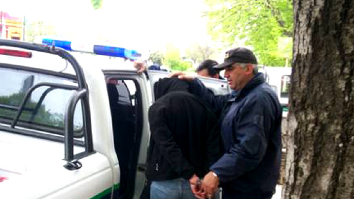 Casi degollada, sobrevivió para contarlo