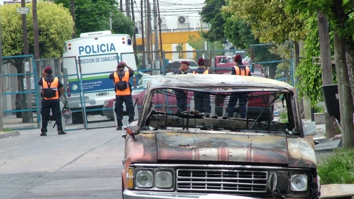 Tiros, destrozos y heridos por el poder sindical