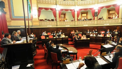 Se aprobó la reforma sobre destitución de intendentes