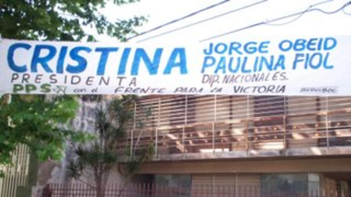 Pasacalles y pancartas que molesten, afuera