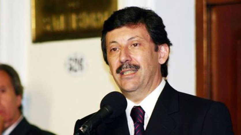 Posse se vuelve a juntar con sus pares radicales
