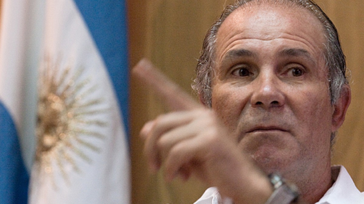 Pase de bando: "Cacho" Álvarez dejó a Scioli por Massa