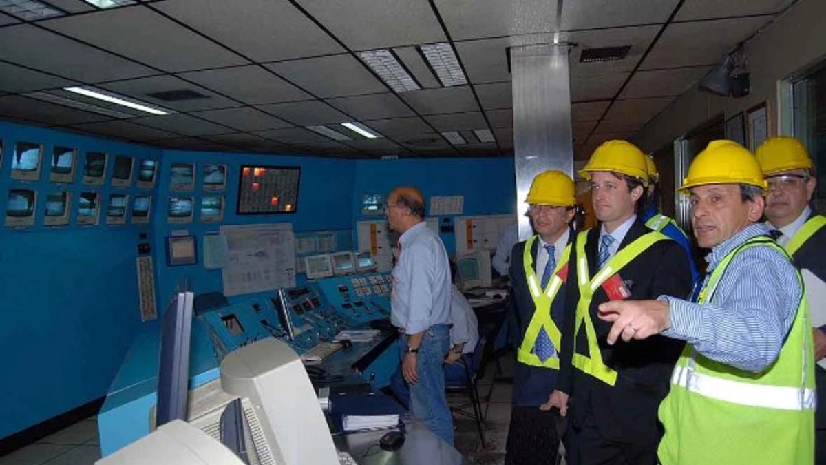 De gira por las empresas, el intendente visitó VASA