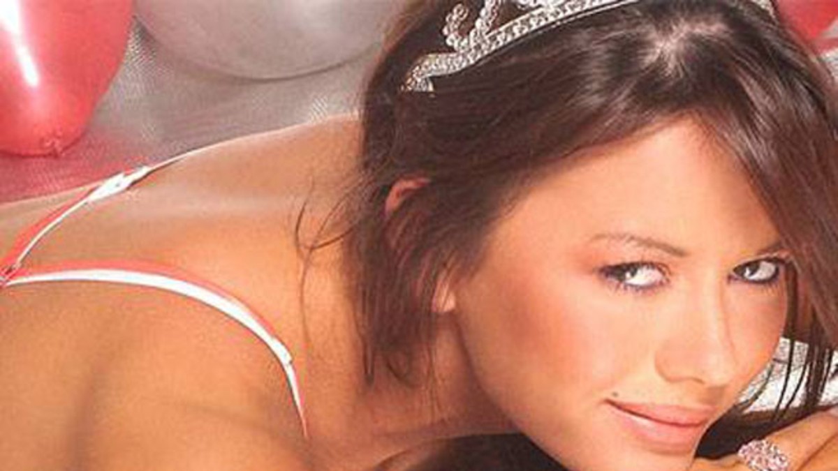 Karina Olga en un topless para el infarto