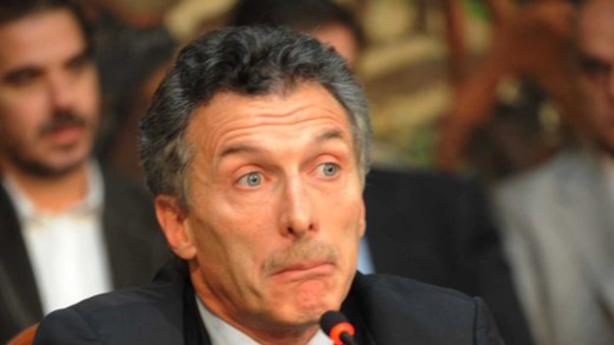 Tras ser procesado por Oyarbide, Macri visitó Lanús