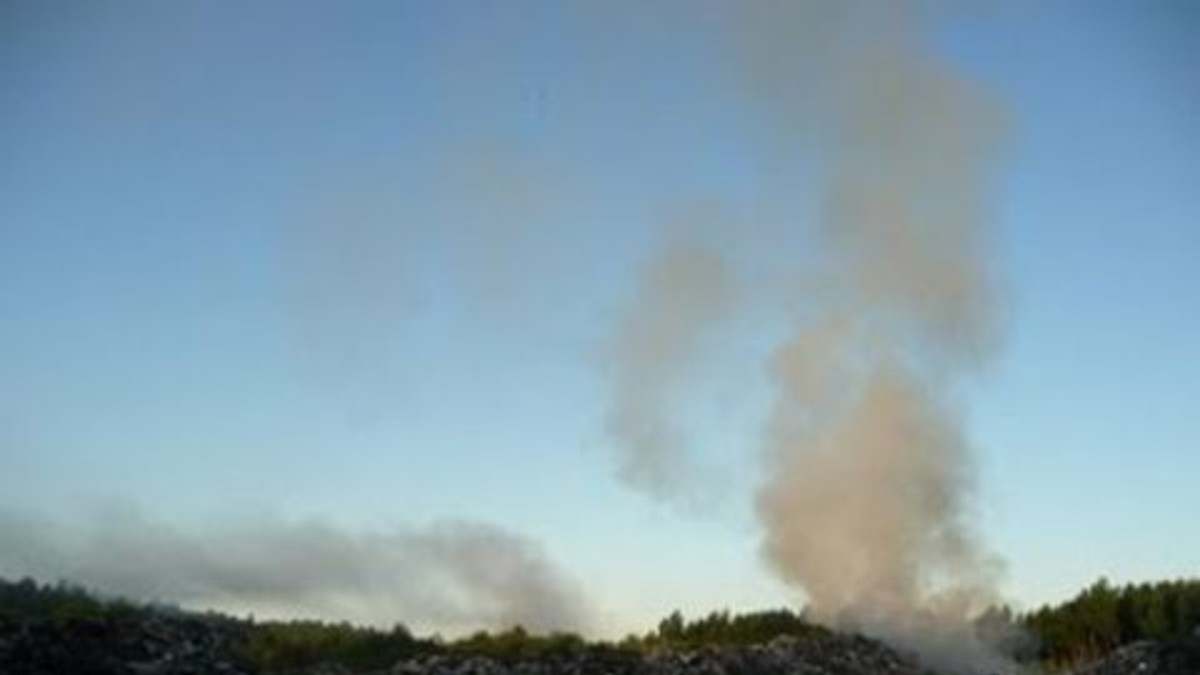 Furia en Pilar por la quema ilegal de basura de los "dueños de la noche"