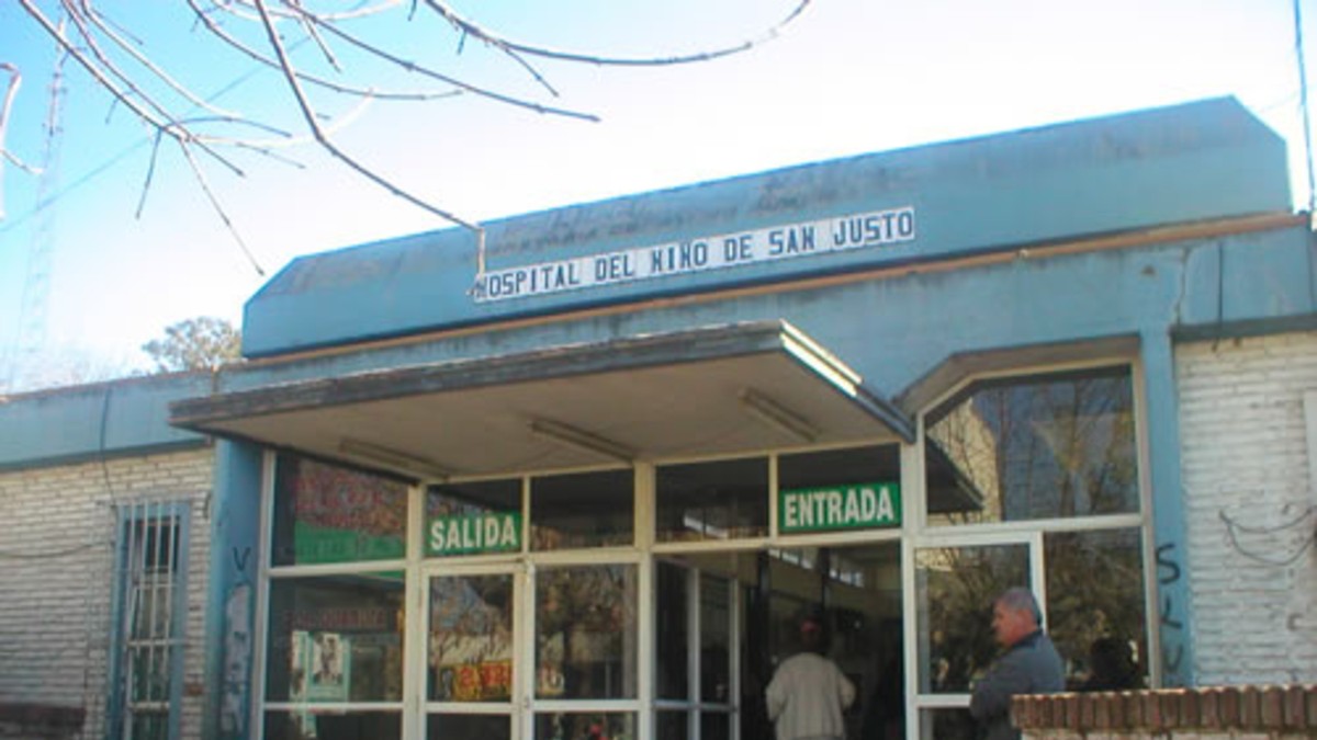 Operan con éxito al chico que se le cayó un radiógrafo