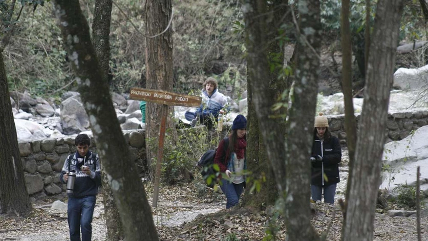 Una de las francesas fue violada por tres hombres