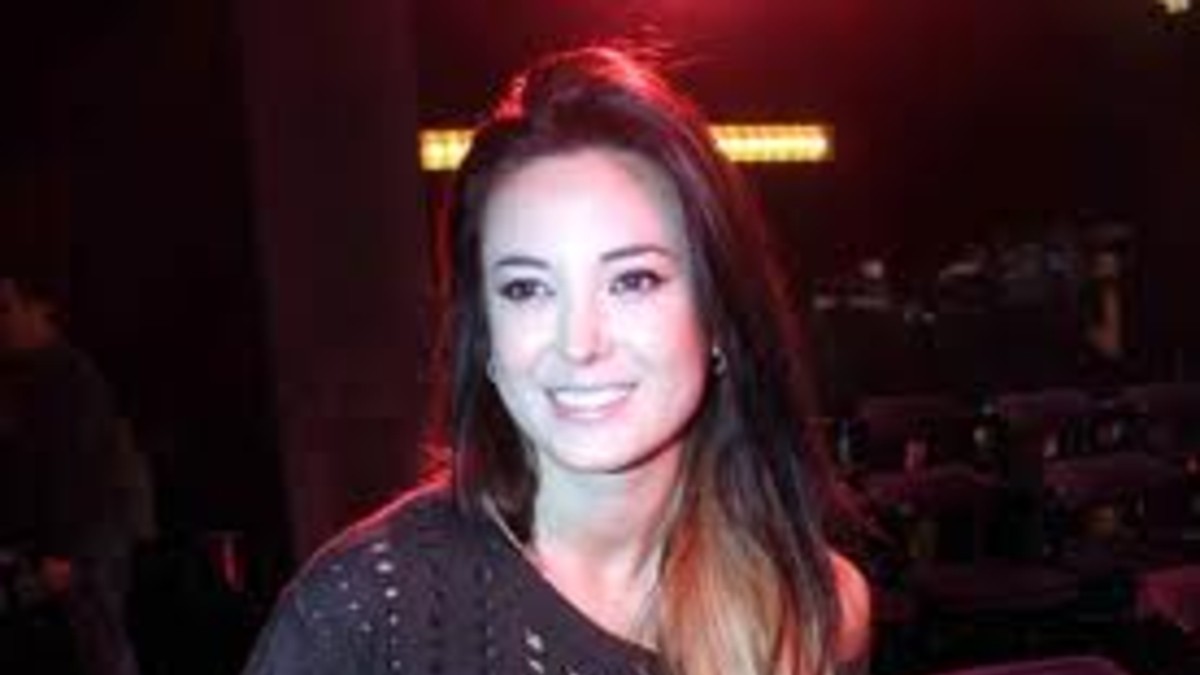 Jesica Cirio escapó corriendo de su padre en el teatro