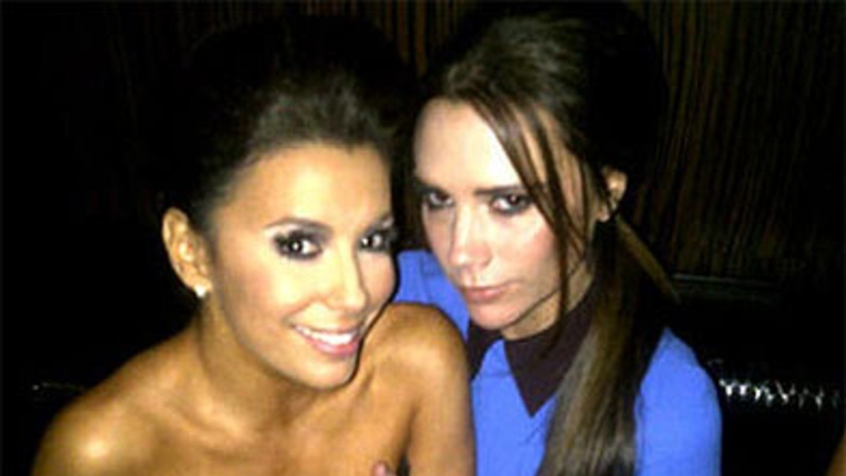 Victoria Beckham manoseó a Eva Longoria