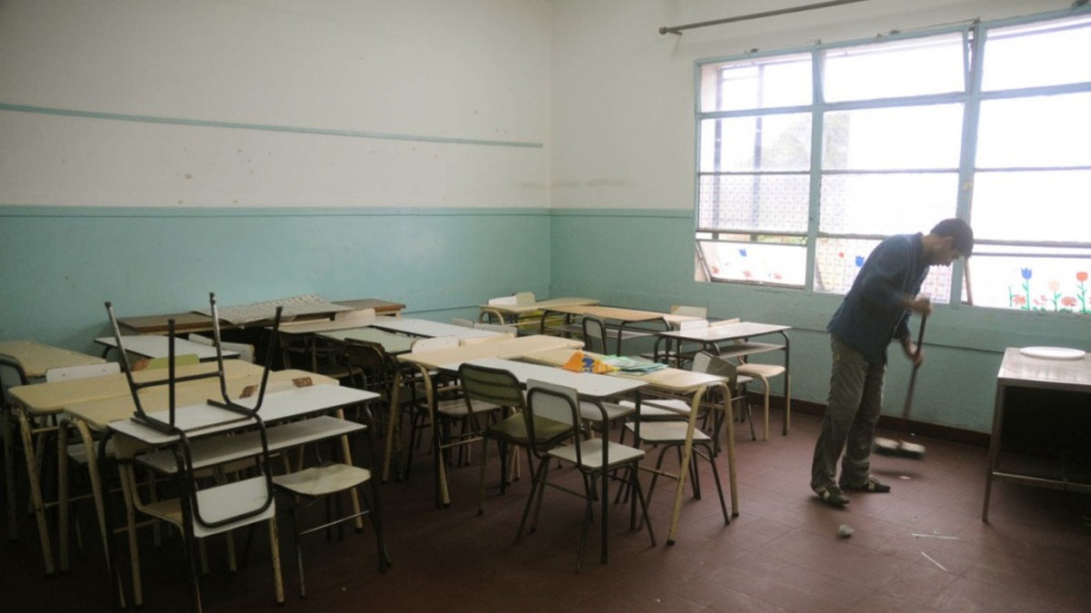 Descontarán los días a los docentes que hagan paro