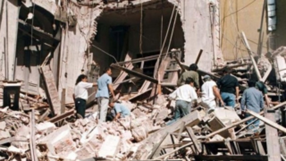 "Rechazamos el terrorismo y luchamos por Justicia"