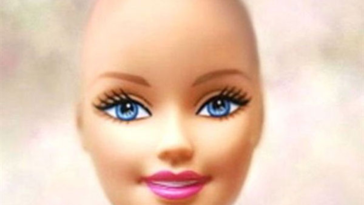 Lanzan una Barbie rapada para los chicos con cáncer