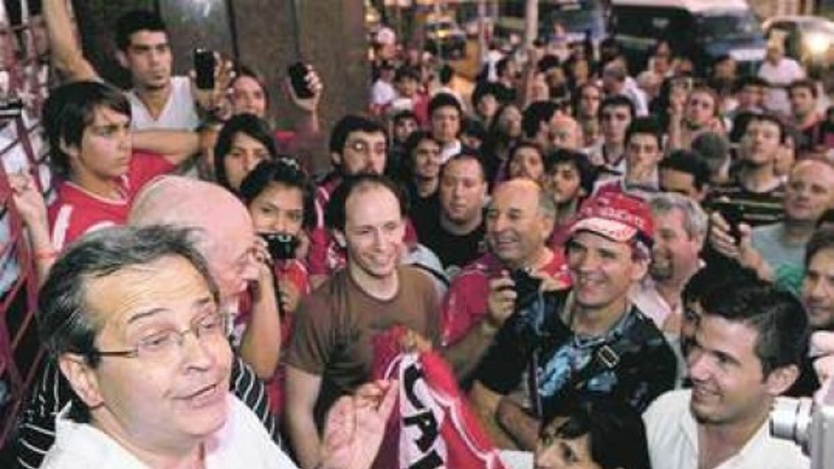 Se plantó Cantero y sigue firme contra los barras
