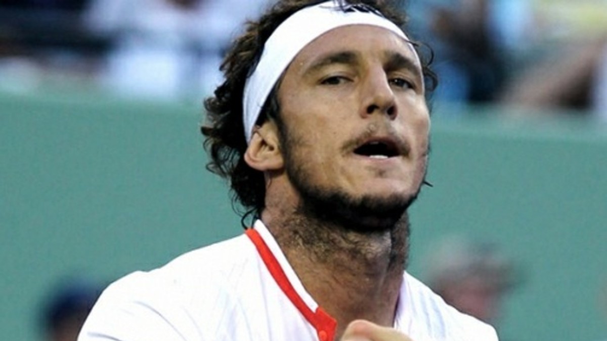 Roland Garros: Pico sigue firme y Chela cayó