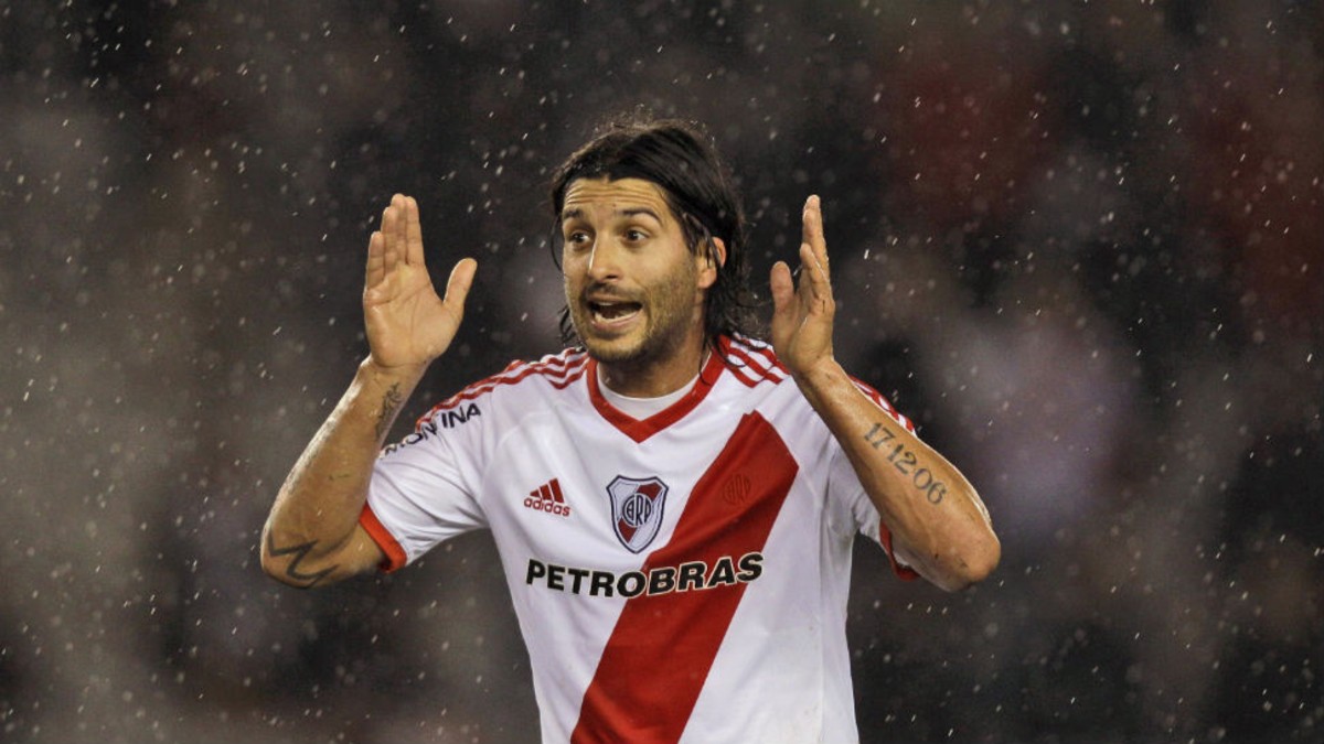"Es una falta de respeto mostrar nuestro contrato"