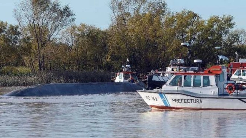 Choque de barcos pasó porque la ley "hace agua"