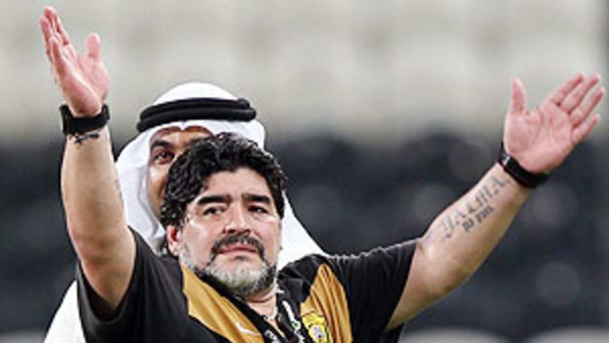 Maradona es embajador en los Emiratos Árabes