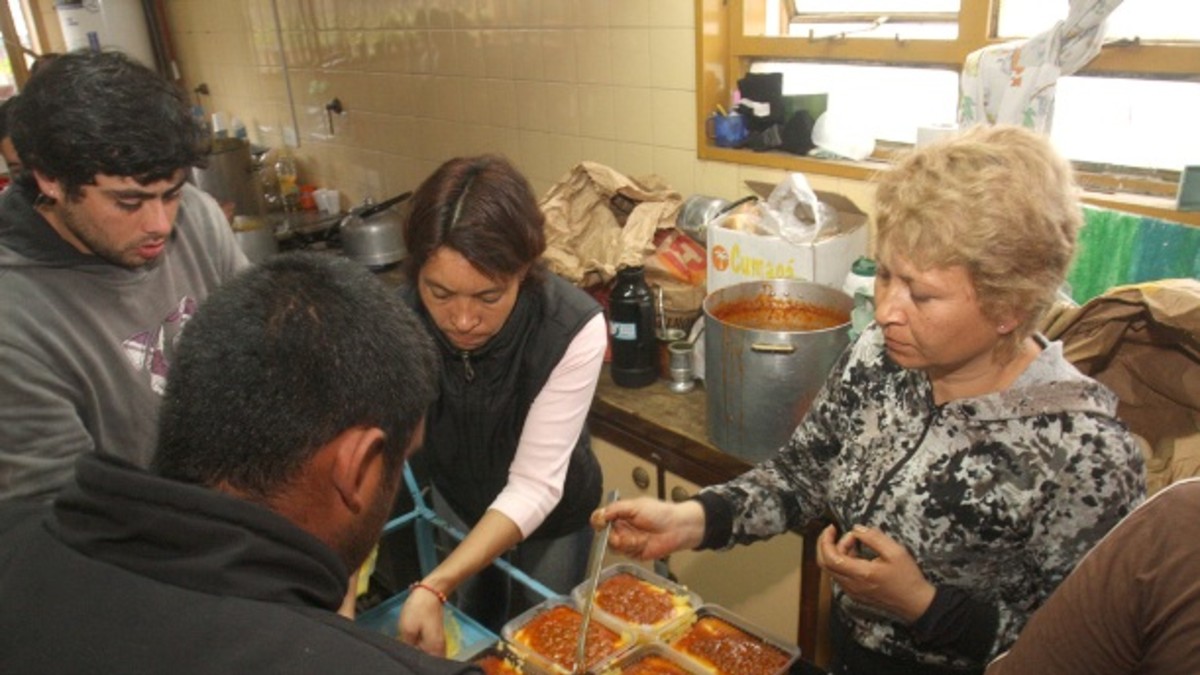 Cómo funcionan los centros de evacuados en escuelas