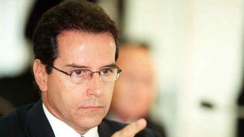 Político corrupto devuelve al Estado U$S234 millones