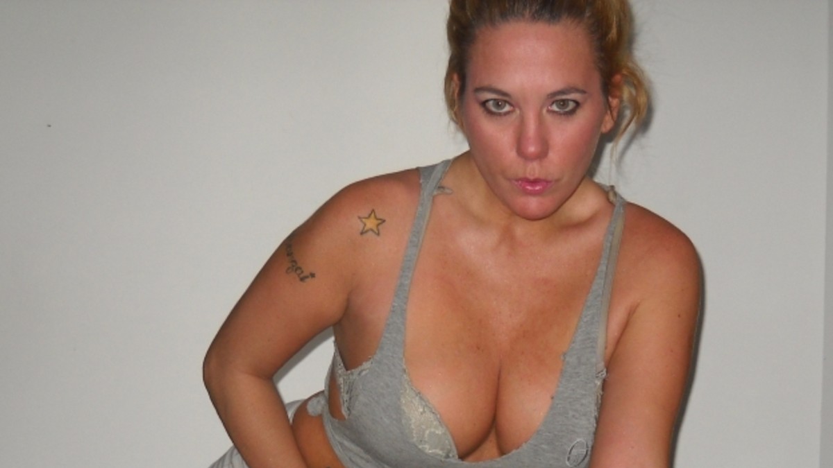 Eva, la rubia de Ramos que entrena así en el gimnasio