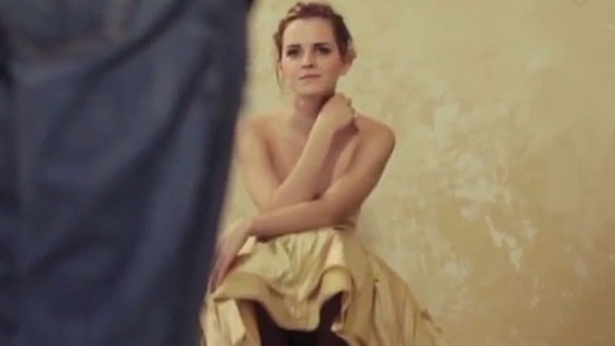 La nena de Harry Potter casi muestra de más