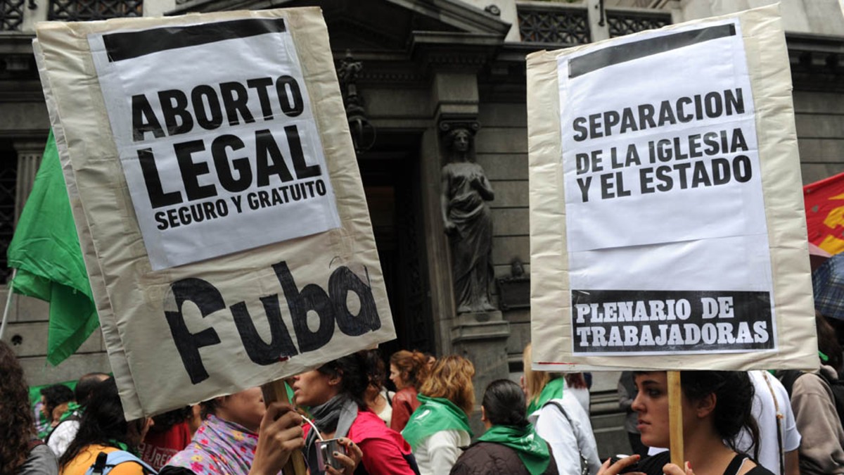 Reglamentan el aborto no punible en la Ciudad