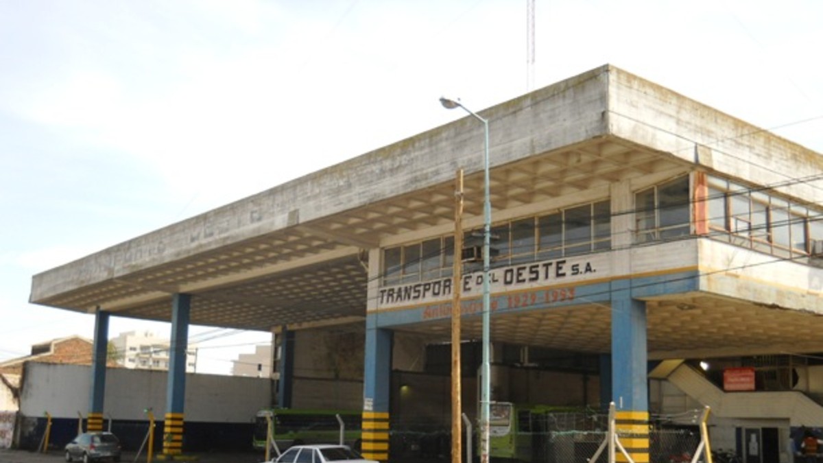 El oscuro negocio detrás de la nueva terminal de Morón