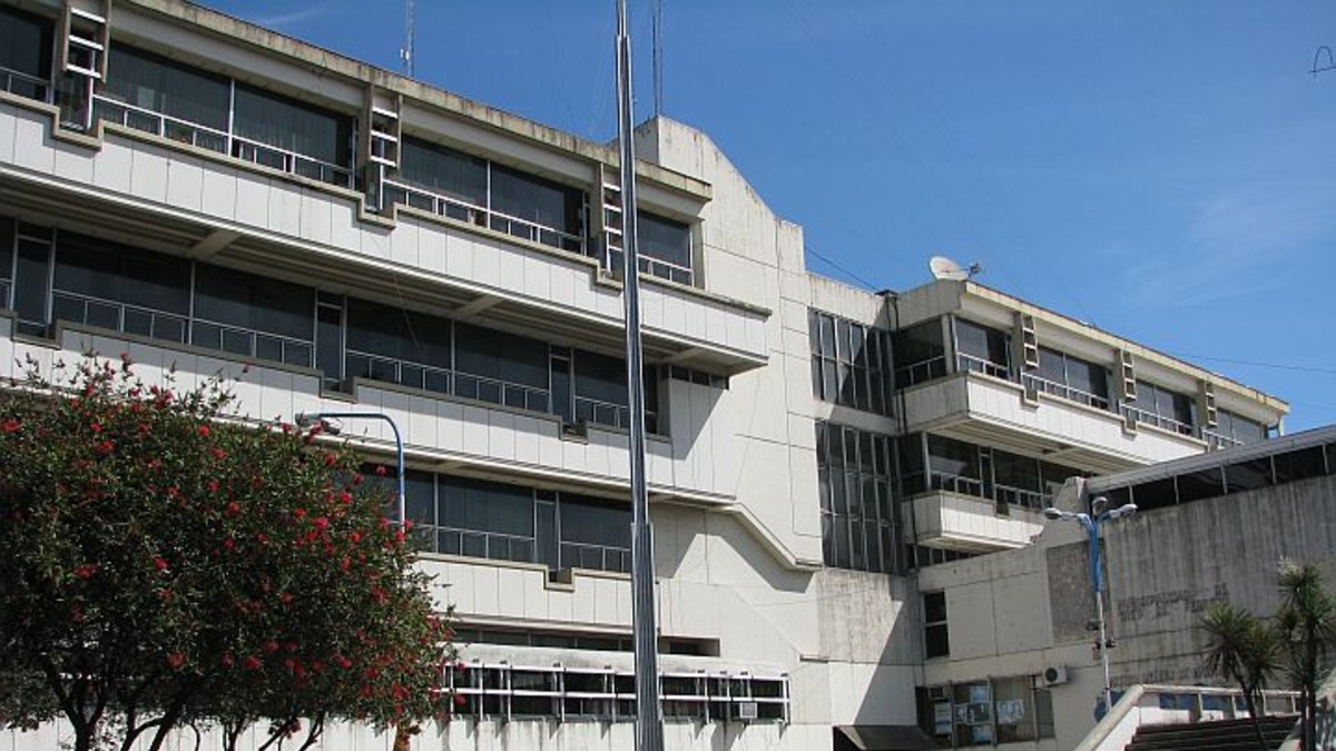 El hijo de Curto se fue a las piñas en la municipalidad