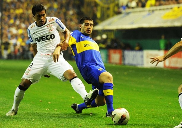 Corinthians le robó un empate a Boca en la final