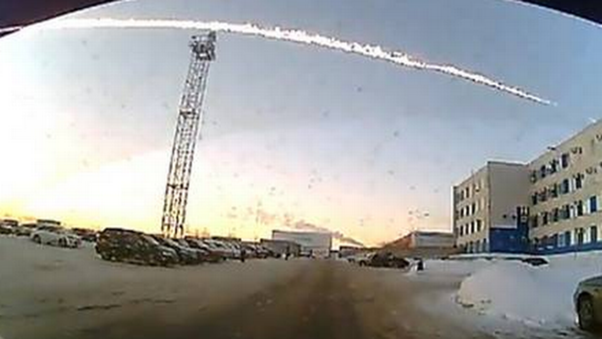 Aseguran que el meteorito explotó antes de tocar tierra