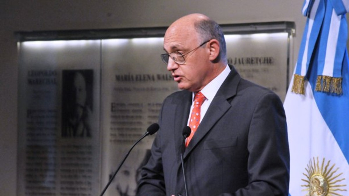 Timerman se reunió con miembros de la DAIA y la AMIA