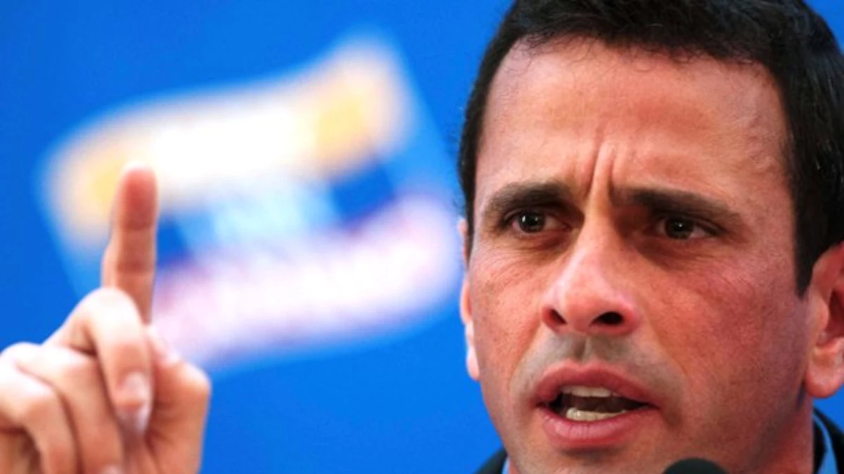 Capriles exigió un recuento y llamó a un cacerolazo