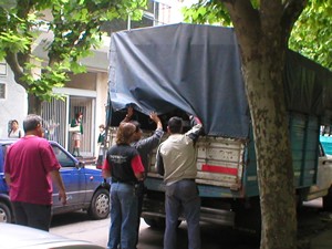 Cumplía domiciliaria y lideraba a piratas del asfalto
