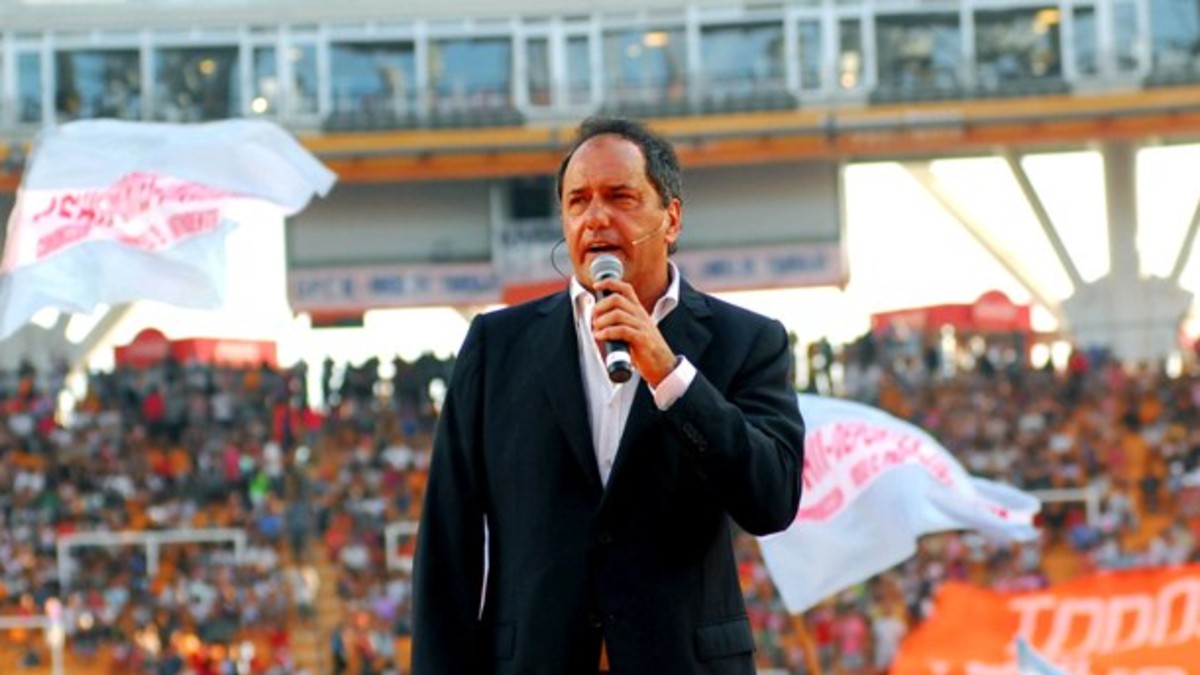 Scioli confirmó que seguirá en el Frente para la Victoria