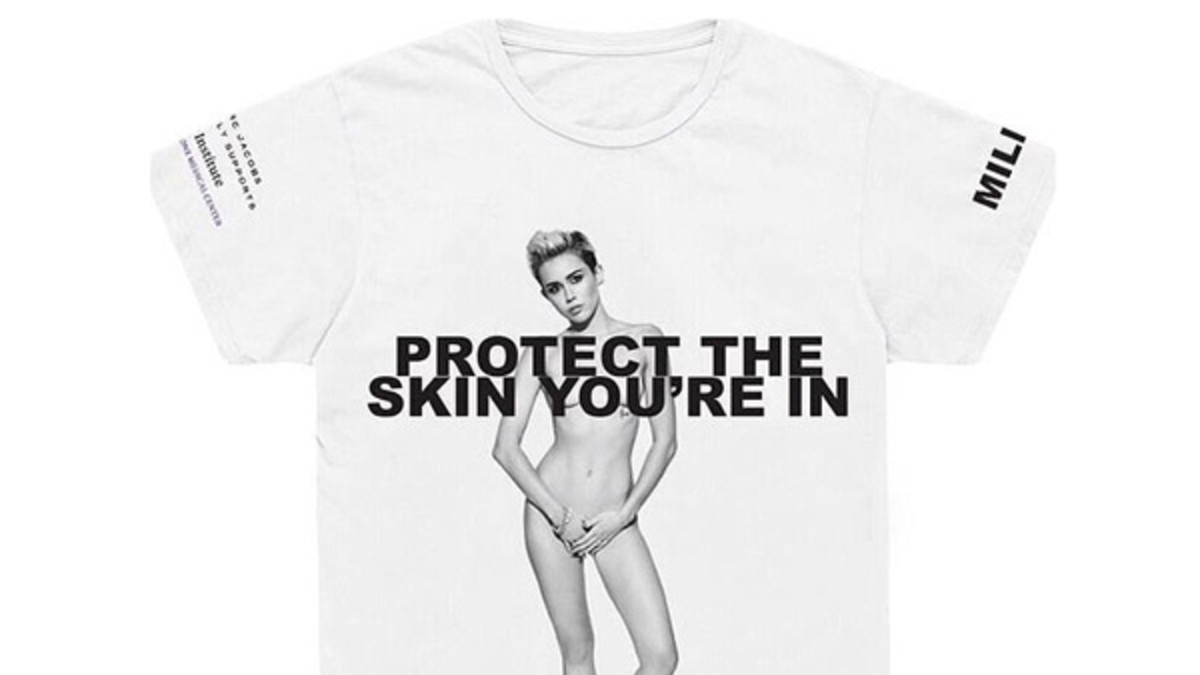 ¿A cuánto venden la remera de Miley Cyrus desnuda?