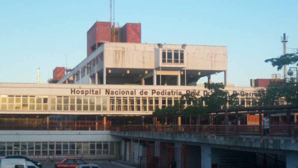 Pibe de 15 años recibió un corazón artificial "portátil"