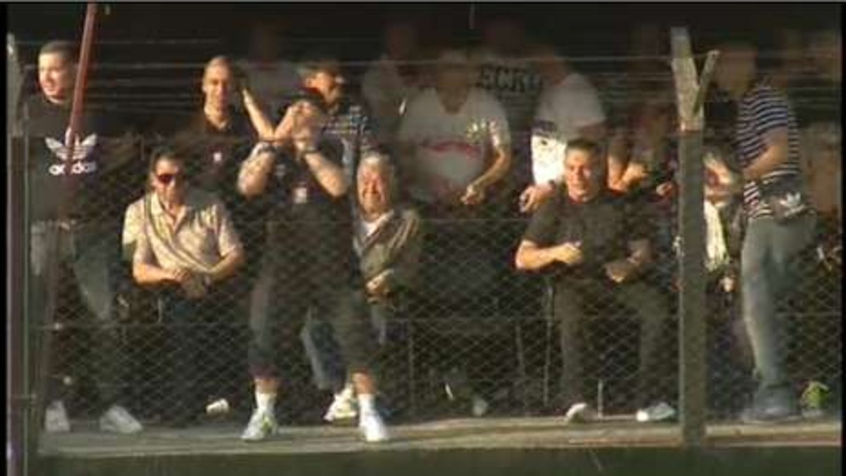 Con el "apoyo espiritual" de Maradona, Riestra ganó