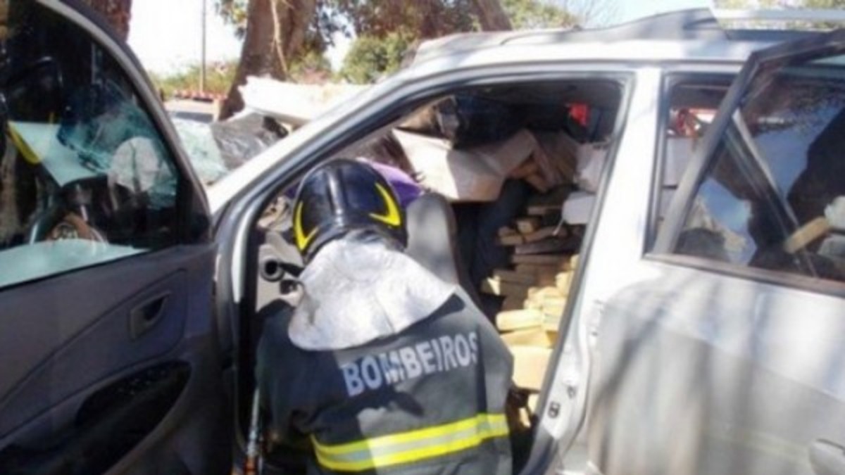 Narco muere aplastado por media tonelada de marihuana