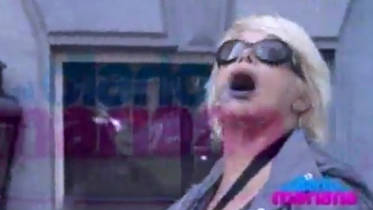 Así habló Carmen con un perro tras "fumarse uno"