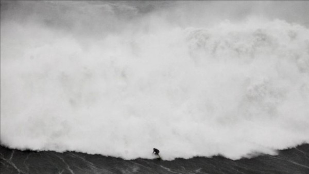 Un brasileño surfeó la ola más grande del mundo