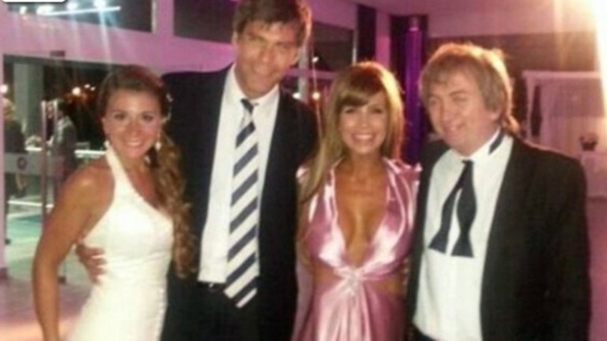Actriz subió la temperatura de un casamiento con este escote